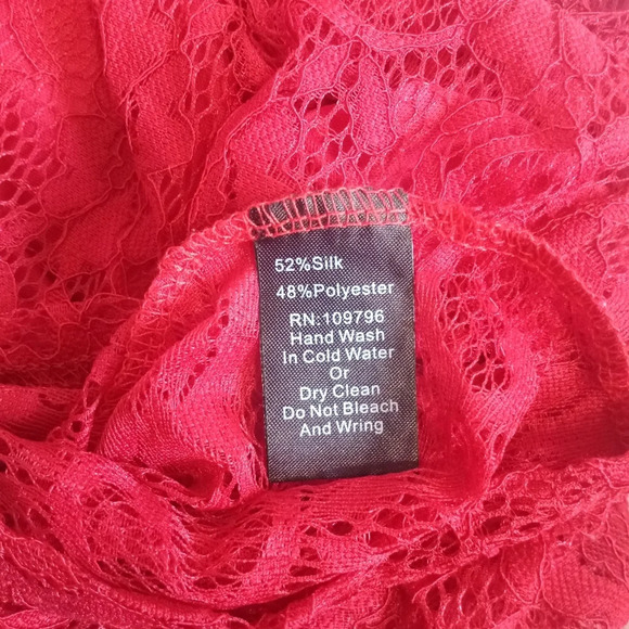 Pretty Angel Haut en soie mélangée à dentelle florale- bordeaux Taille L - Picture 7 of 11